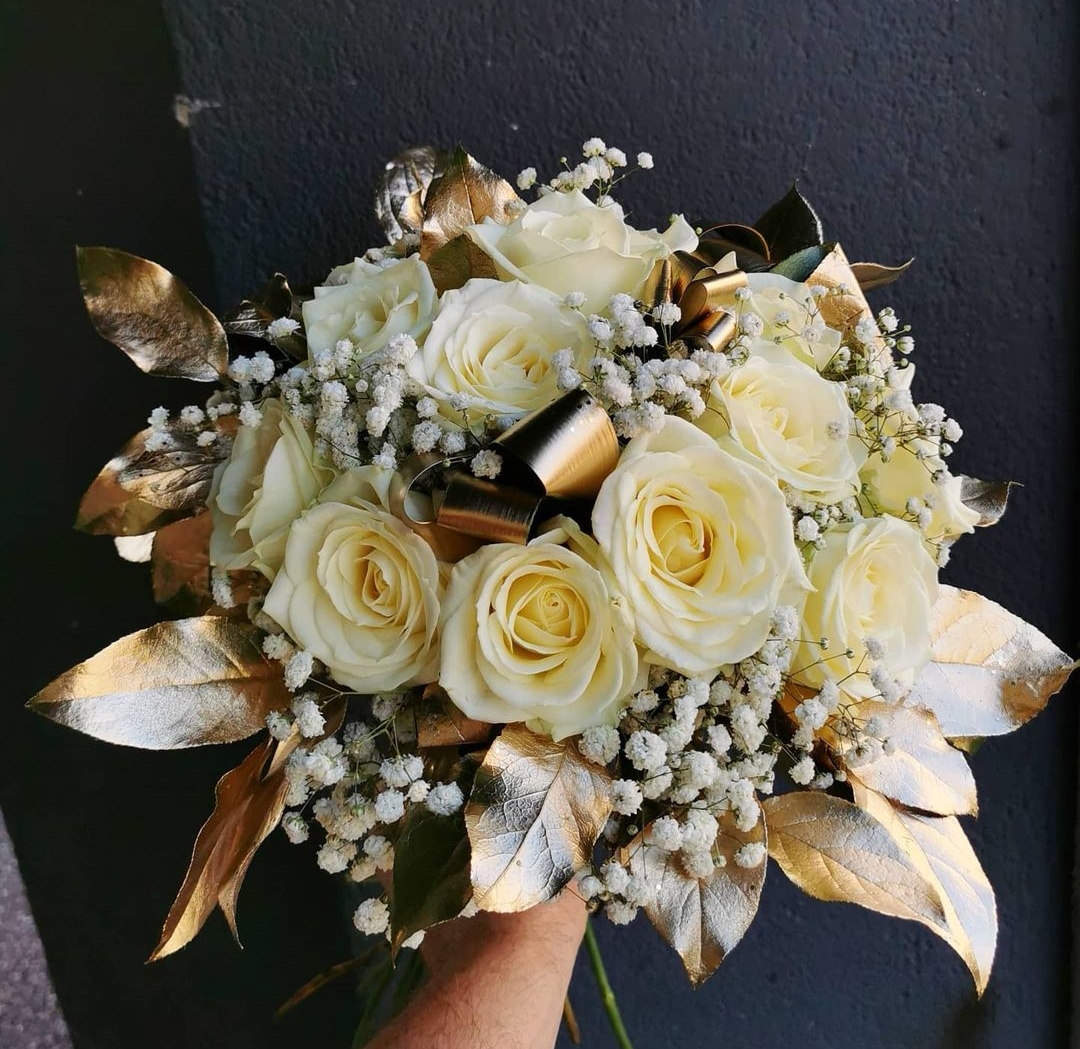 Bouquet de mariée style Oriental blanc et doré – Art Floral Macabiau Gineste