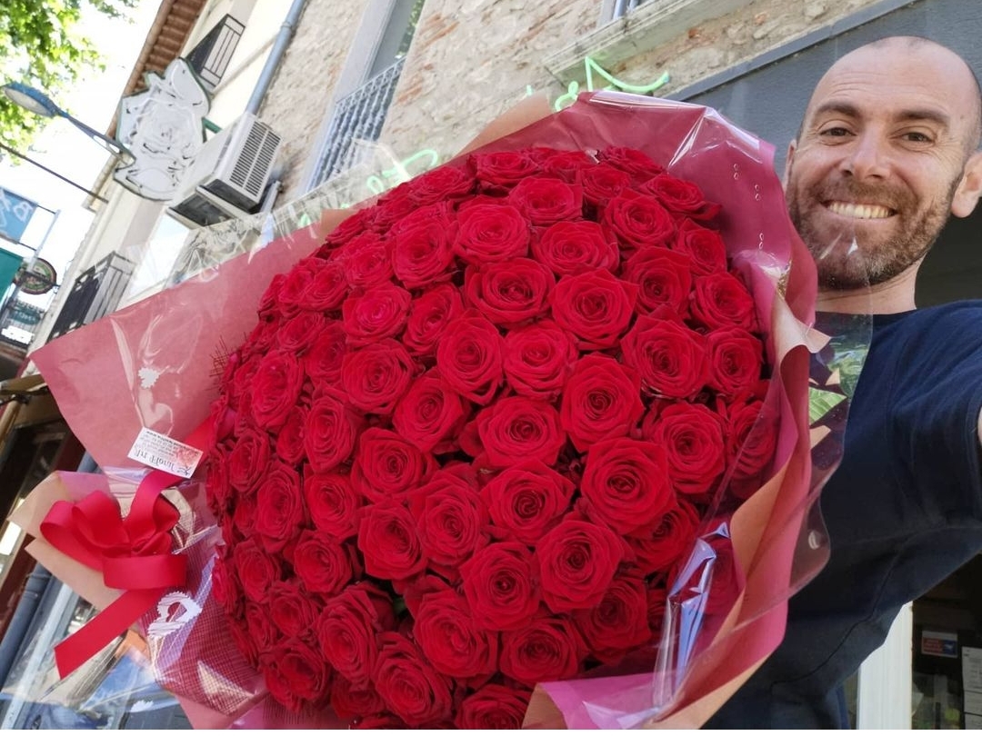 Grand Bouquet de Grandes Roses Rouges ! – Art Floral Macabiau Gineste
