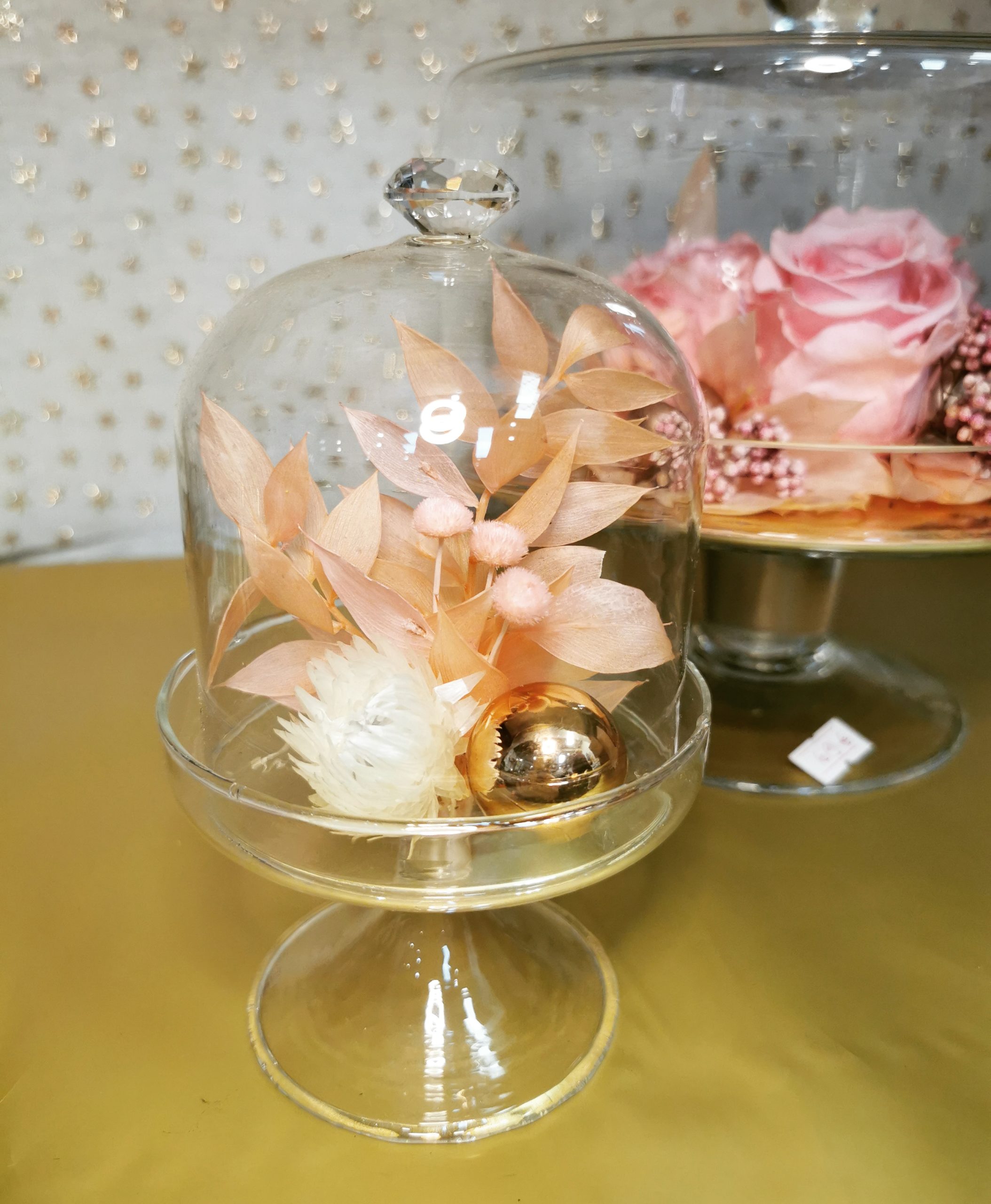 Petite cloche de verre et fleurs séchées rosées – Art Floral Macabiau  Gineste