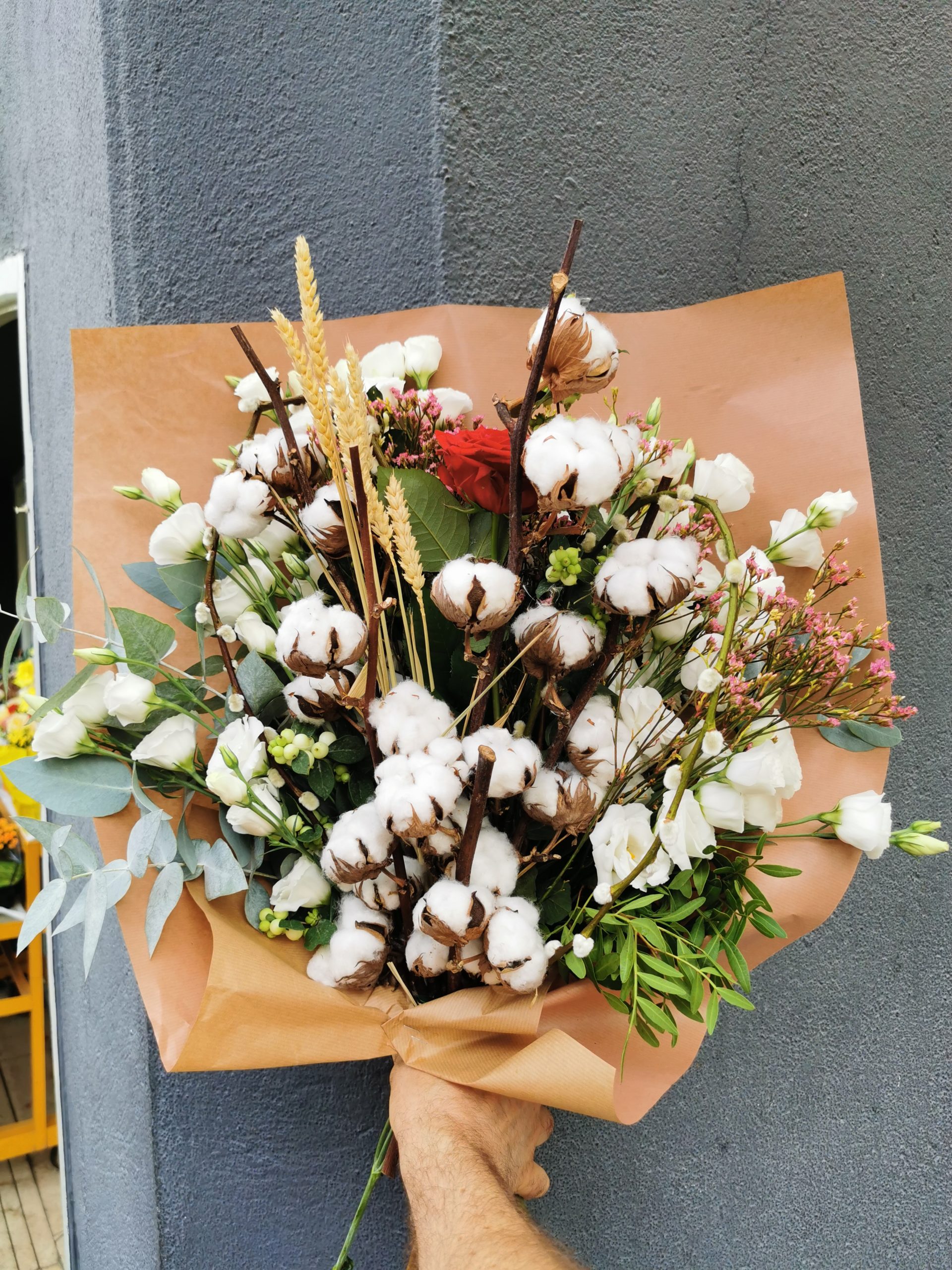 Bouquet Noces de Coton – Art Floral Macabiau Gineste