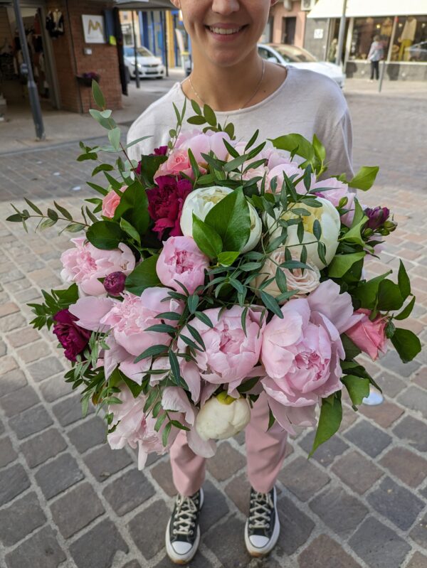 Bouquet Généreux de Pivoines – Image 2