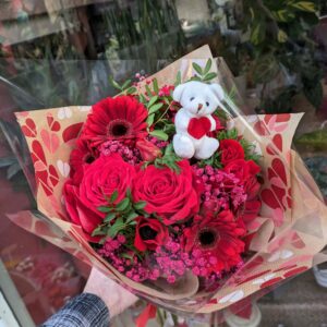 bouquet rouge st valentin avec doudou
