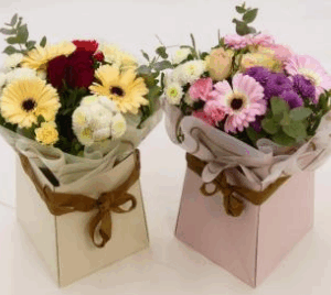 Petit Bouquet Bulle (avec pivoine)