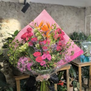 Grand bouquet long coloré avec lys oriental